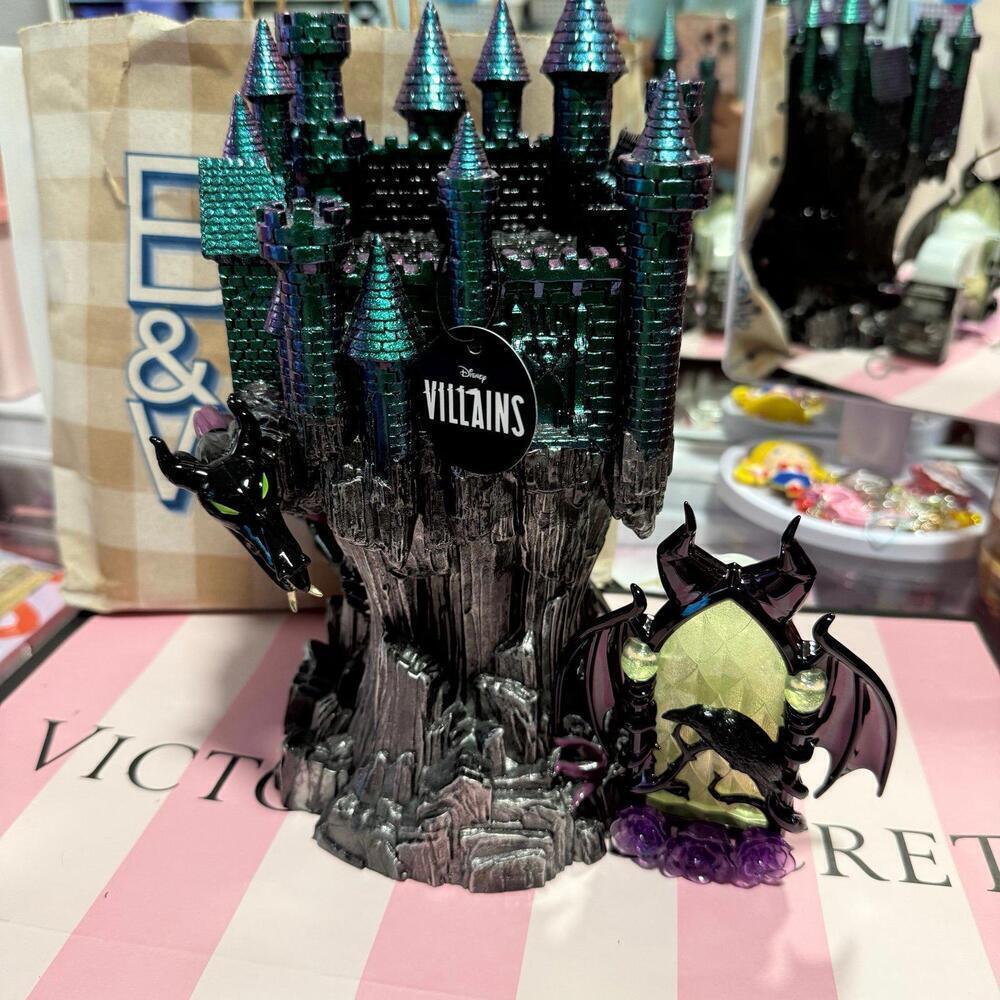 BBW Maleficent Dragon Castle Pedestal 3-Wick Candle Holder and Wallflower Plug